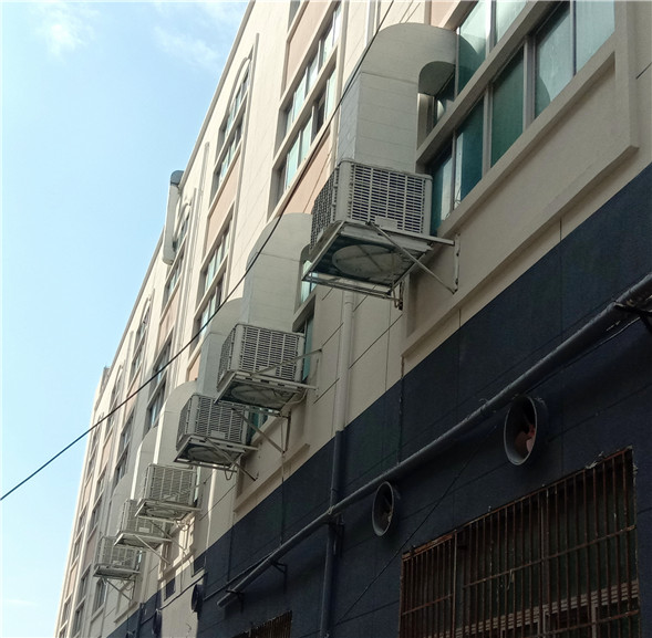 �����ɍ��h(hu��n)�����{(di��o)���b