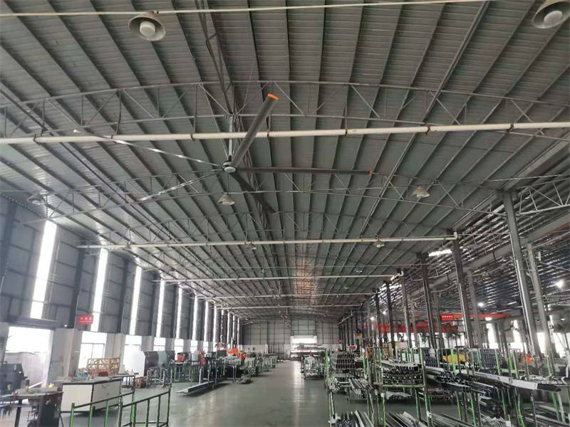 ���I���L��